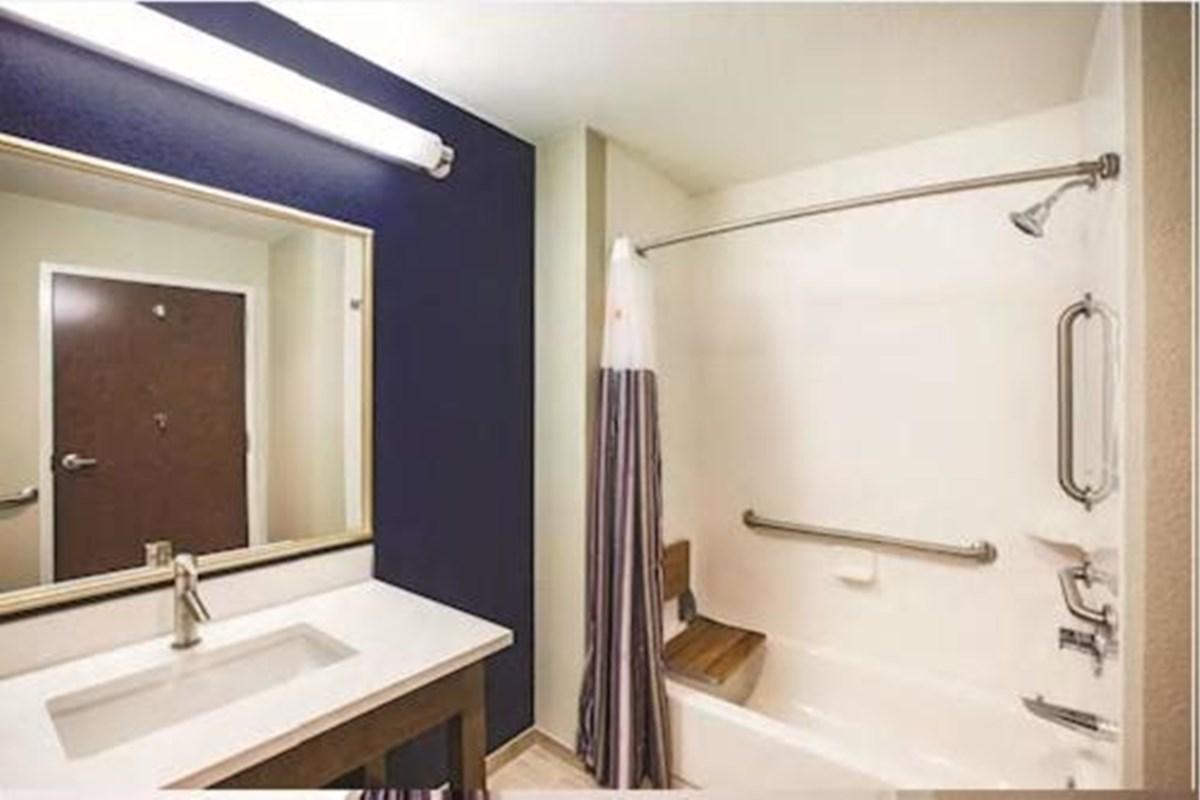 La Quinta By Wyndham Omaha Airport Downtown Hotell Carter Lake Eksteriør bilde