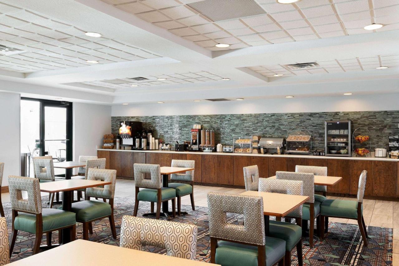 La Quinta By Wyndham Omaha Airport Downtown Hotell Carter Lake Eksteriør bilde