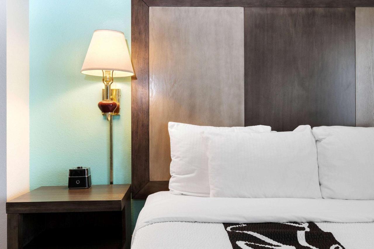 La Quinta By Wyndham Omaha Airport Downtown Hotell Carter Lake Eksteriør bilde